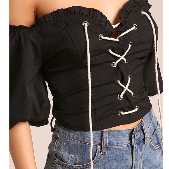 Black crop top NWOT - Picture 2 of 4